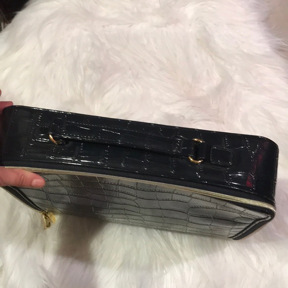 Estee Lauder Makeup travel briefcase - Picture 2 of 4